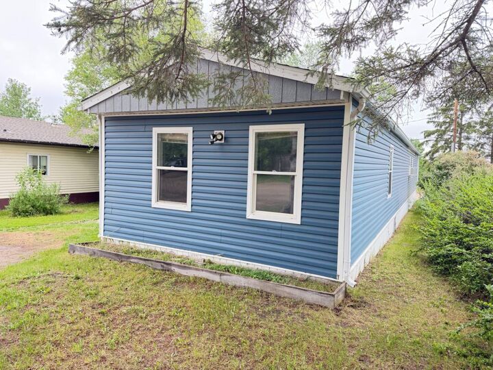 Property Photo: 304 Railway Street SK S0M 2G0