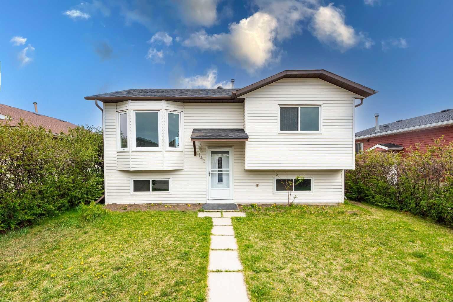 Property Photo: 141 Falshire Close NE AB T3J 3A2