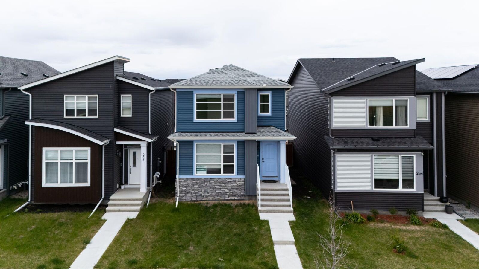 Photo de la propriété:  260 Belmont Boulevard SW  AB T2X 4W6 
