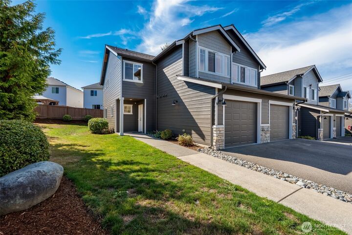 Property Photo: 3910 132nd Street SW D WA 98087