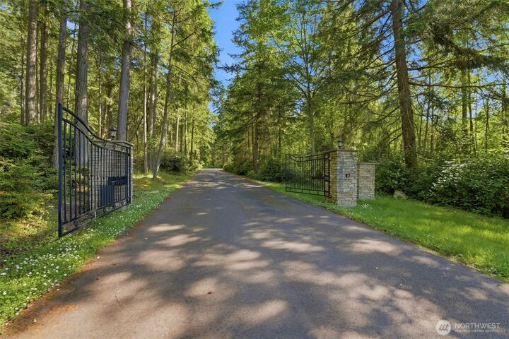 Property Photo: 1352 14th Avenue WA 98333
