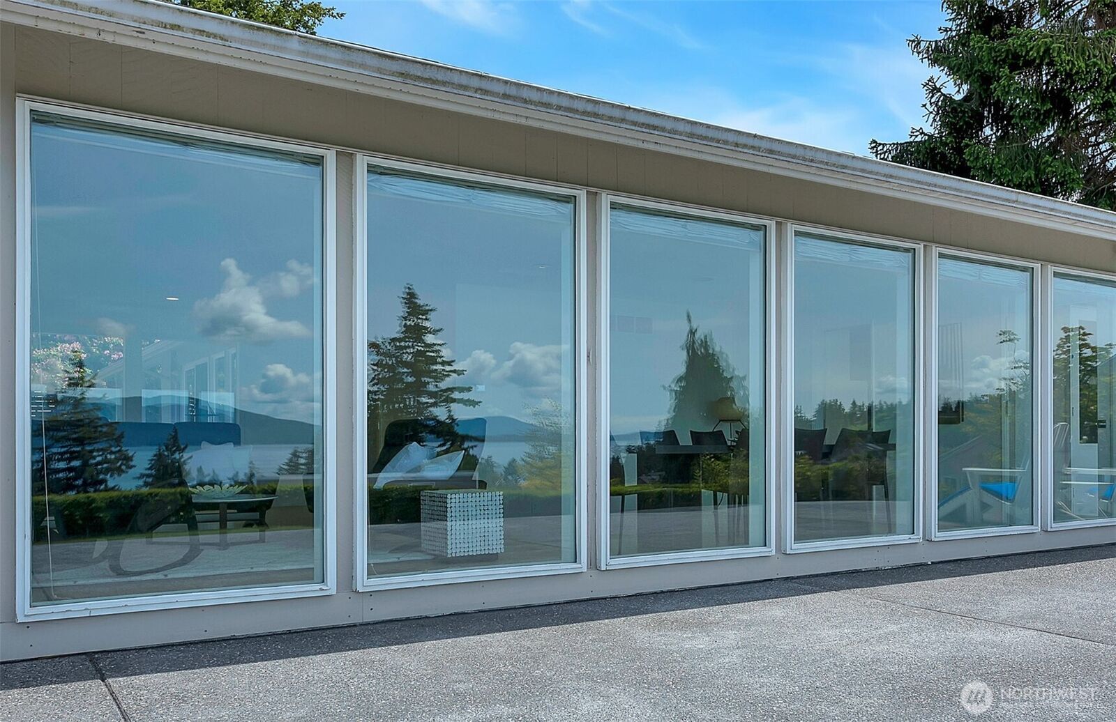 Property Photo:  517  Fieldston Road  WA 98225 