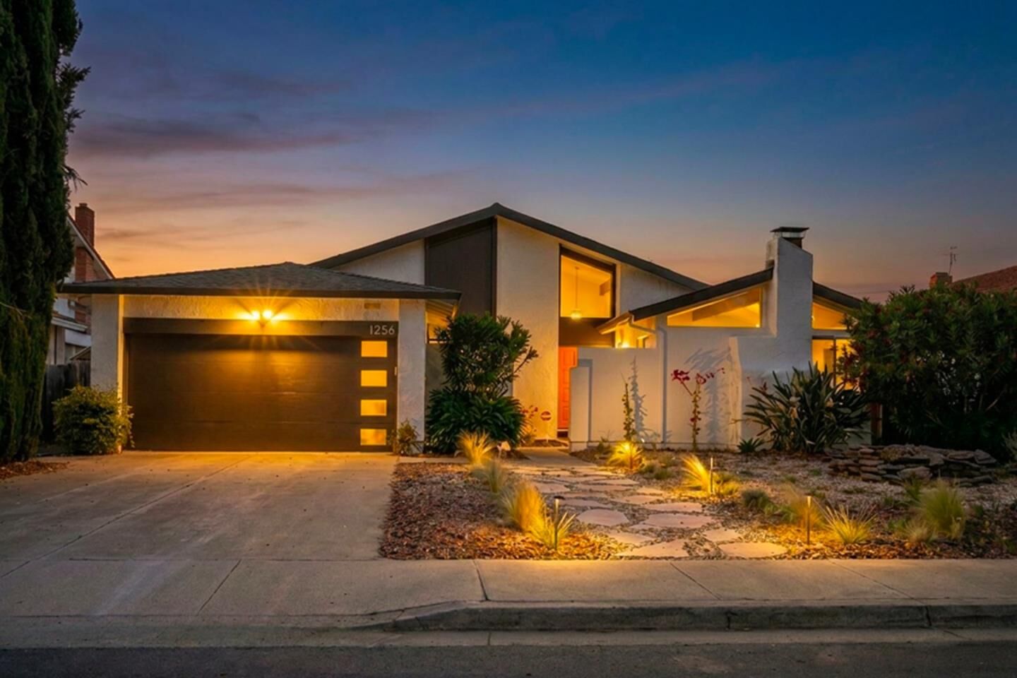 Property Photo: 1236 Isengard Drive CA 95121