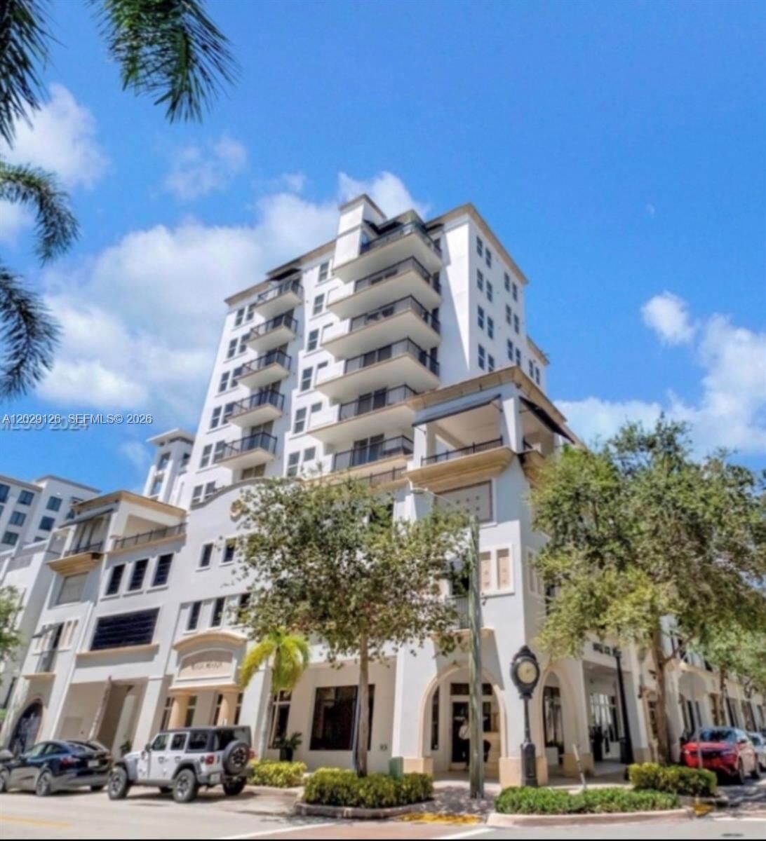 Property Photo:  4100 Salzedo St 511  FL 33146 