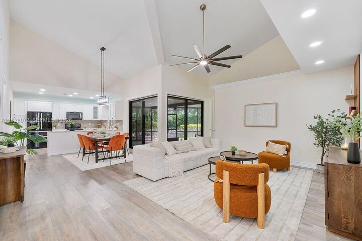 Property Photo: 8149 Royal Palm Ct 3 FL 33321