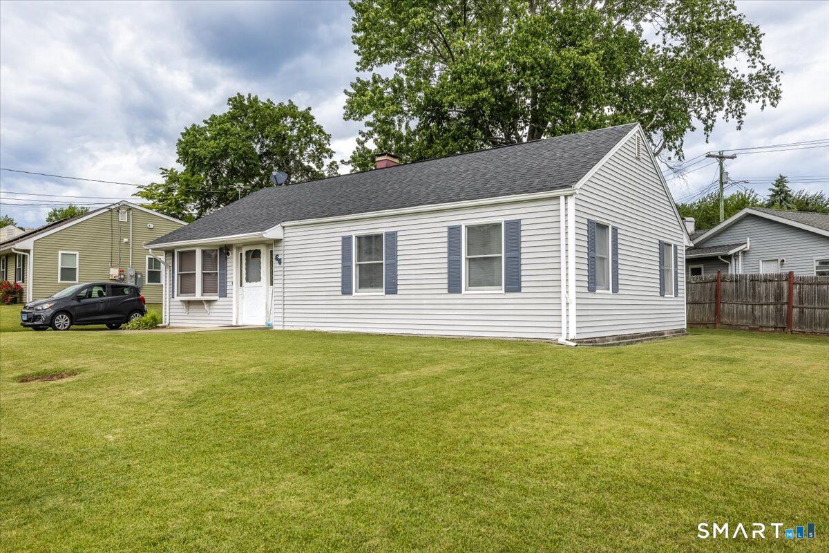 Property Photo:  64 Corn Tassel Road  CT 06606 