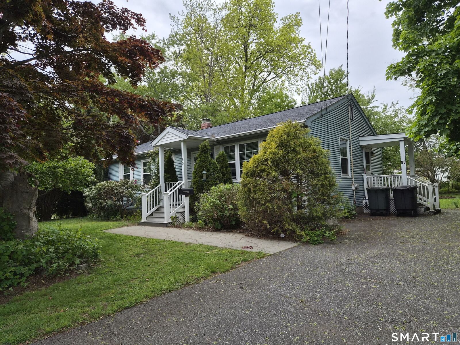 Property Photo:  85 Sunset Avenue  CT 06460 