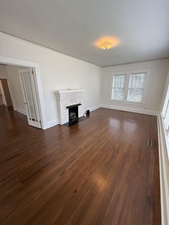 Property Photo:  160 Ivy Street  SC 29302 