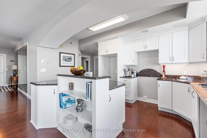 Property Photo: 15 St Andrew Street Unit 1803 ON K6V 0B8