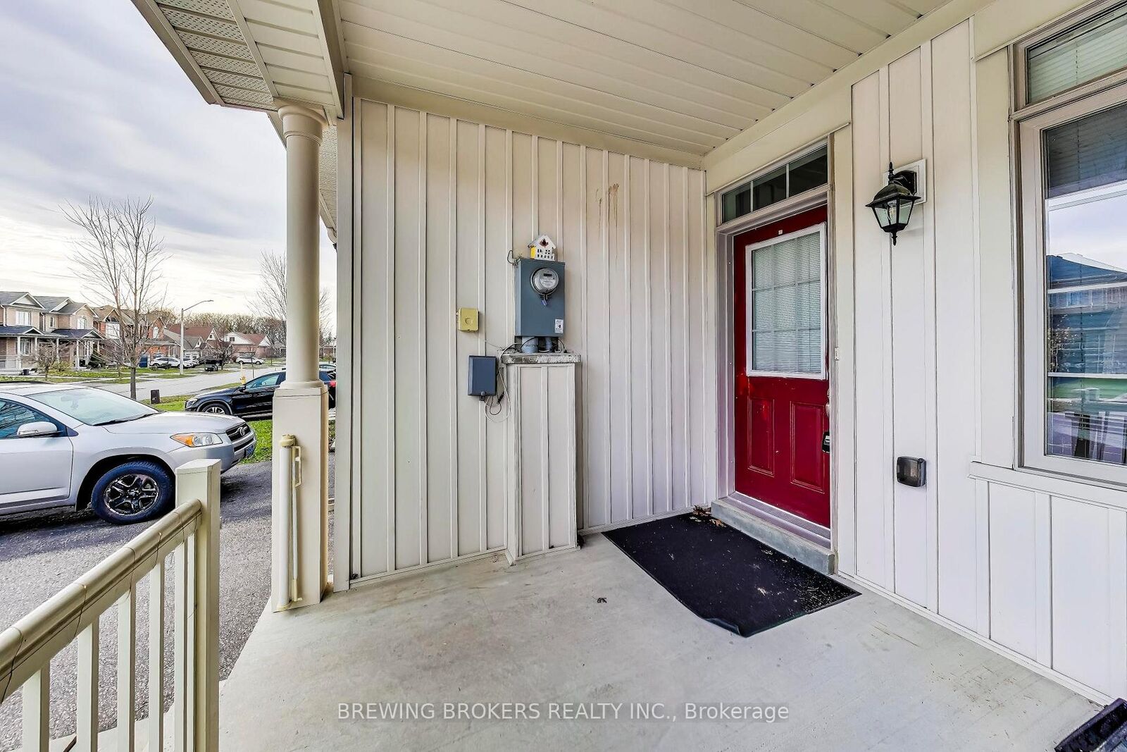 Property Photo: 33 Pearcey Crescent ON L4N 6R8