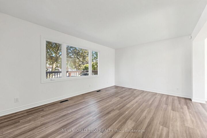 Property Photo: 10 Buce Avenue ON L3Z 2C4