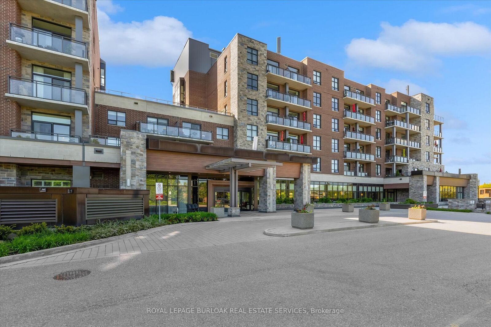 Property Photo: 3290 New Street 113 ON L7N 1M8