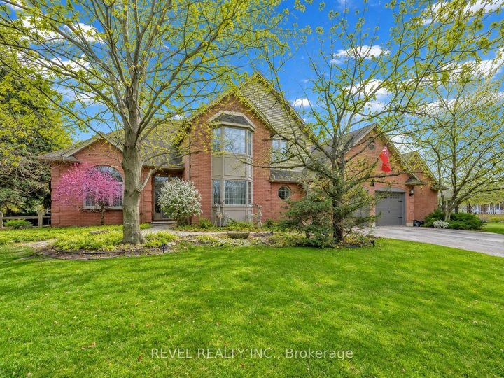 11 Cramar Crescent — photo 1