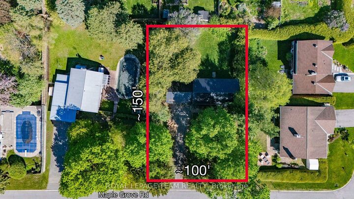 Property Photo:  26 Maple Grove Road  ON K2L 2S8 