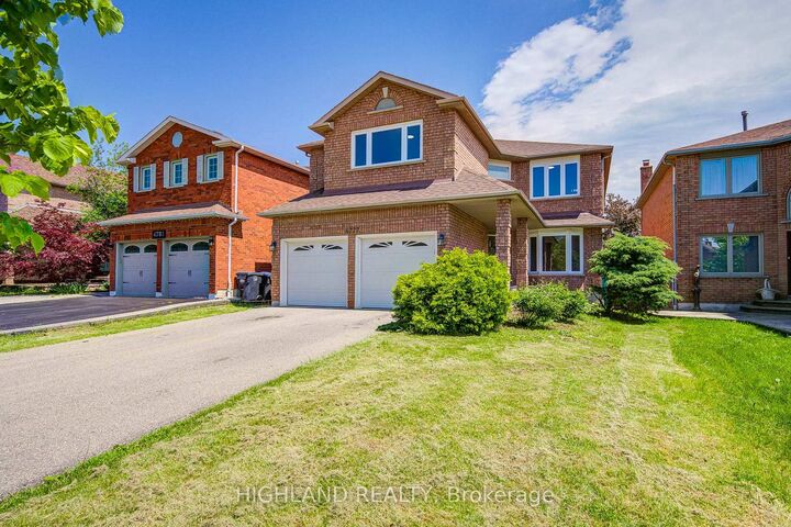 Property Photo: 4777 Crystal Rose Drive ON L5V 1G9