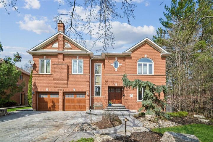 2203 Winding Woods Drive — photo 1