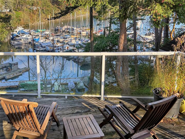 Property Photo: 2315 Mackinnon Rd #13C BC V0N 2M0