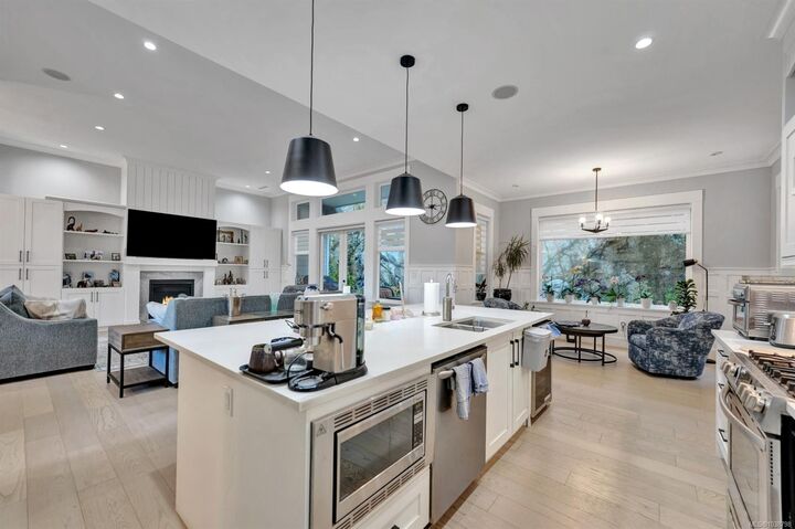Property Photo: 2606 Andover Rd BC V9P 9K5