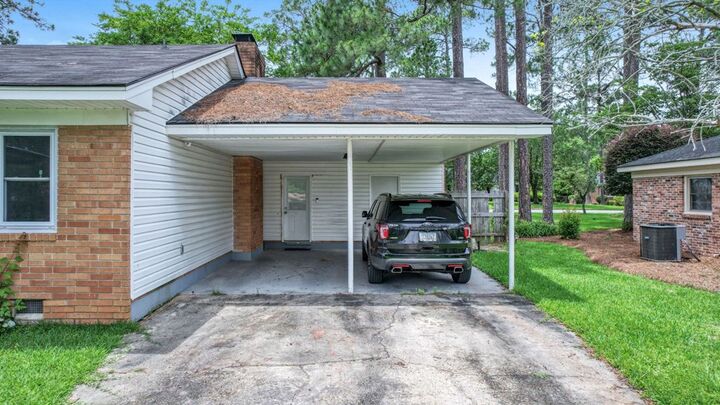 Property Photo:  1902 Robinhood Road  GA 31707 