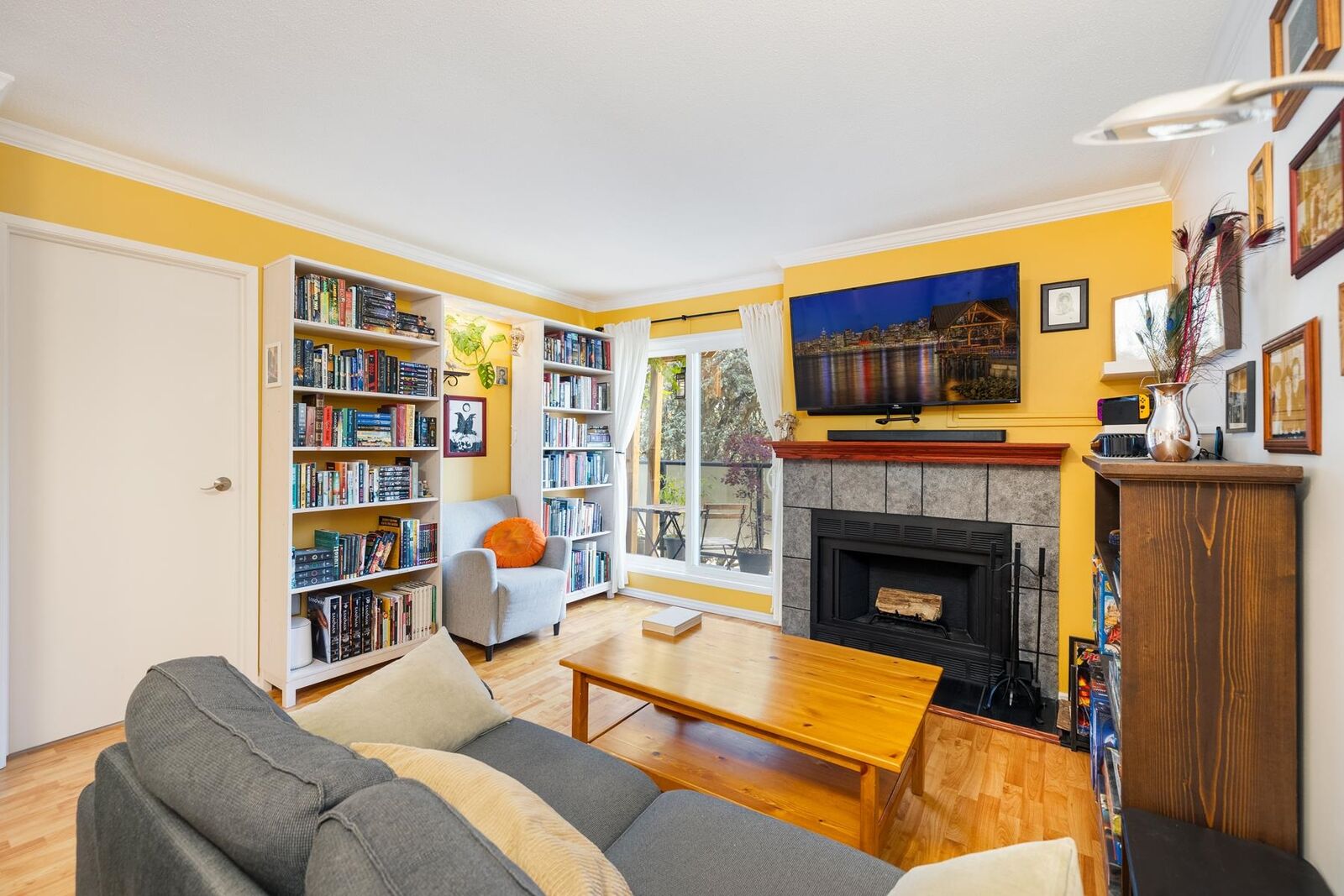 Property Photo:  2255 Eton Street 308  BC V5L 1C9 