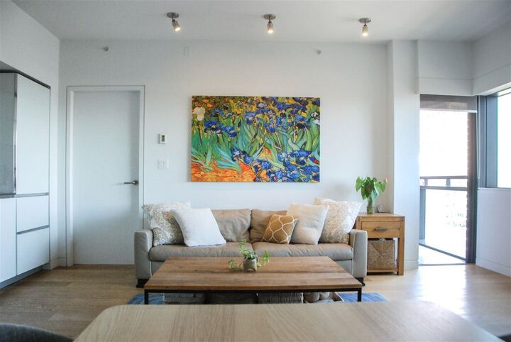 Photo de la propriété:  838 W Hastings Street 2402  BC V6C 0A9 