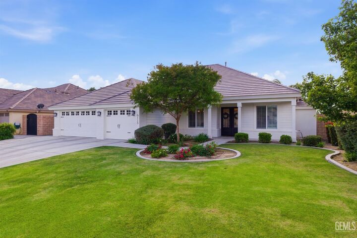 Property Photo:  6113 Dartmoor Wood Avenue  CA 93314 