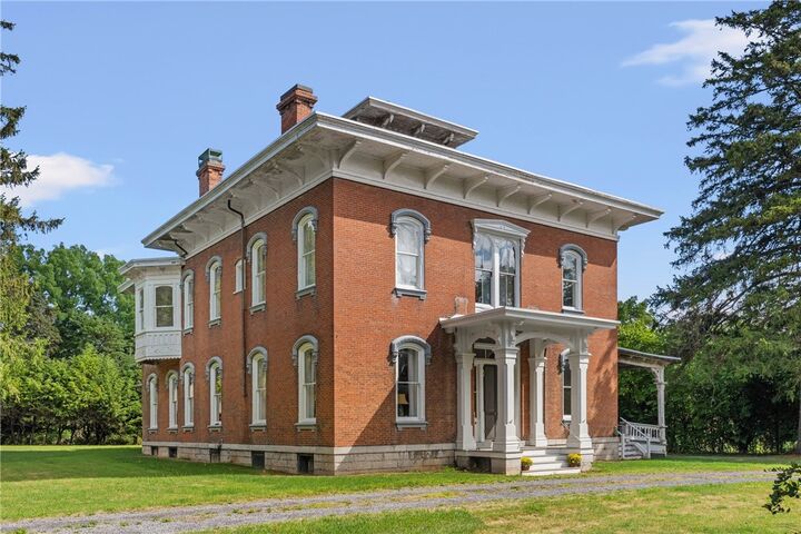 Property Photo:  546 Castle Street  NY 14456 