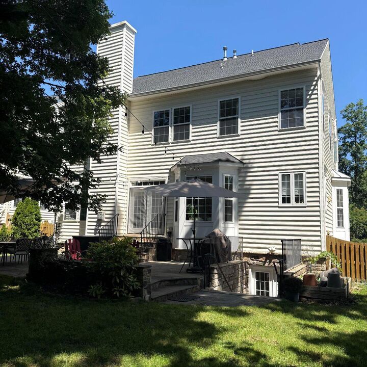 Property Photo: 42573 Regal Wood Drive VA 20148