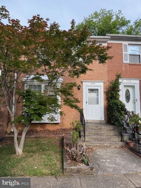 Property Photo:  7718 Trevino Lane  VA 22043 