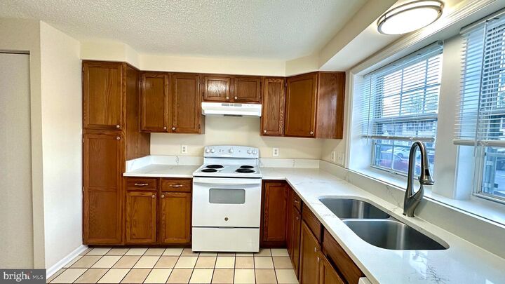 Property Photo:  1727 Jacobs Meadow Drive  MD 21144 