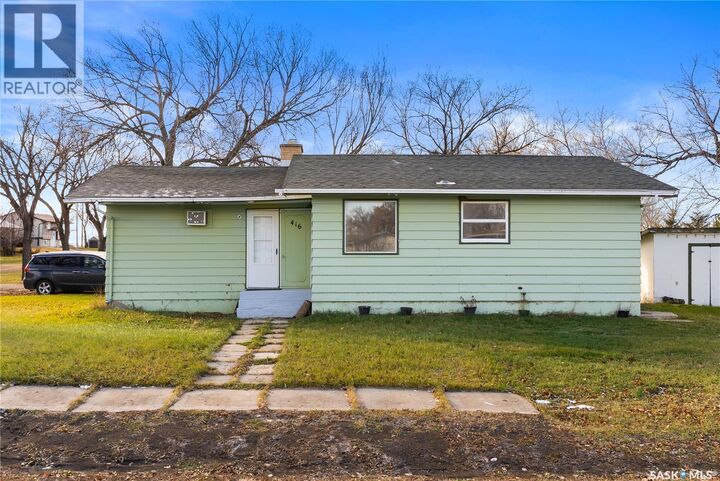 Property Photo:  416 Souris Avenue  SK S0G 5E0 