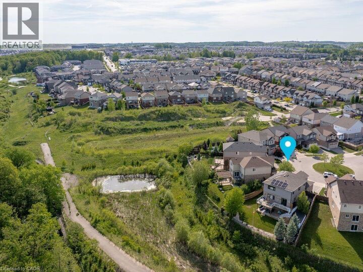 Photo de la propriété:  48 Newcastle Court  ON N2R 0G7 