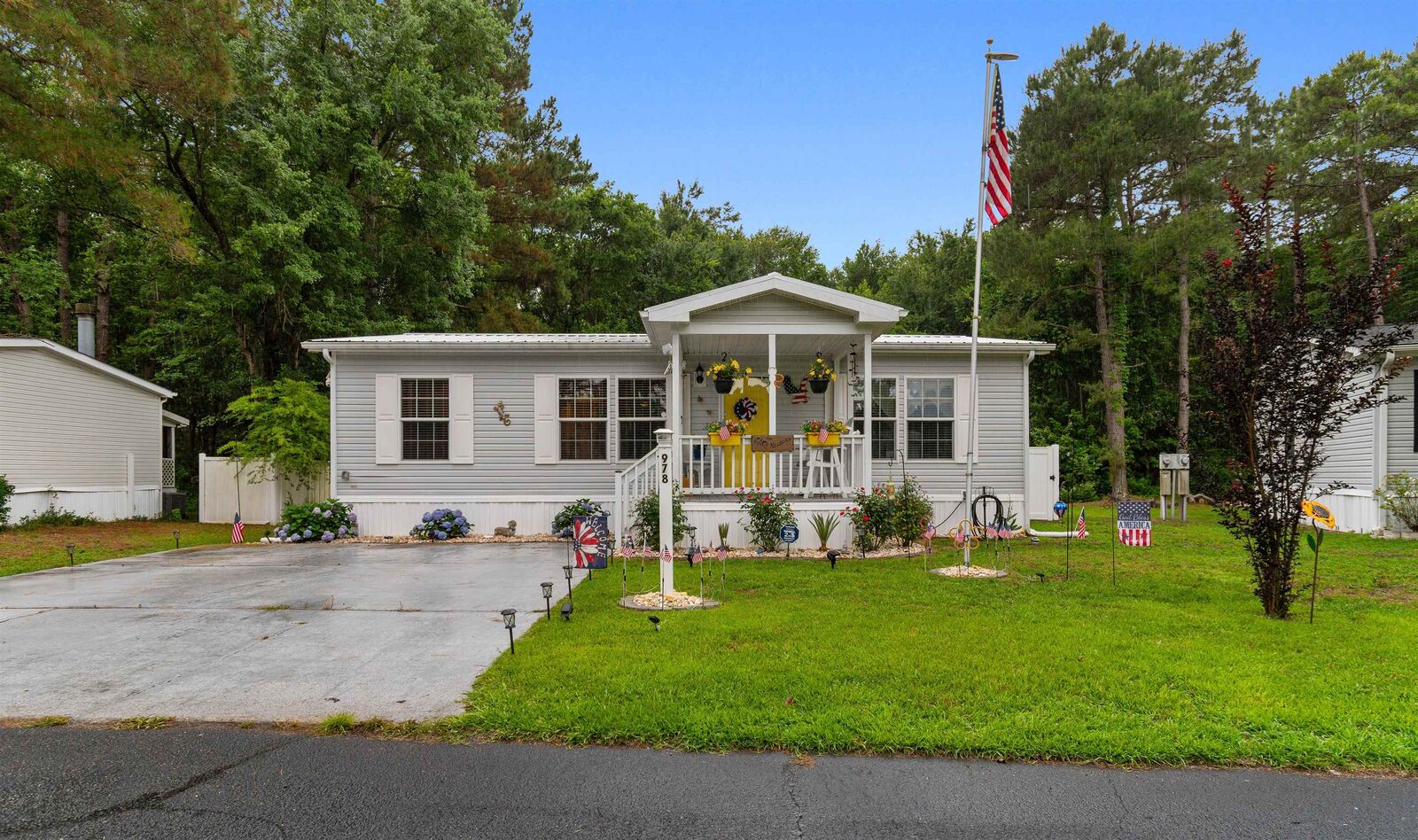 Property Photo:  978 Jamestown Rd.  SC 29526 