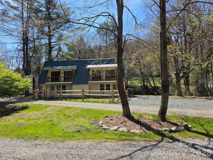Property Photo:  140 Nestle Road  NC 28607 