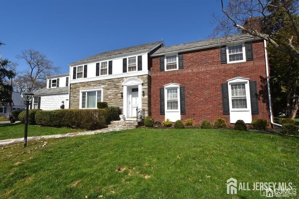 Property Photo:  195 New York Avenue  NJ 08901 