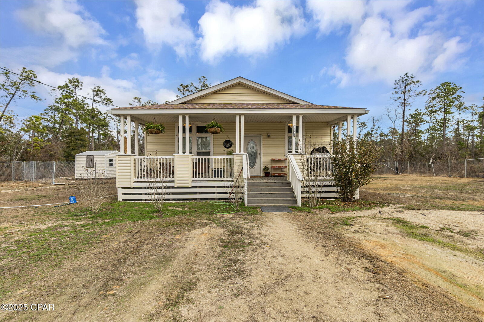 Property Photo: 1180 Chattahoochee Avenue FL 32420