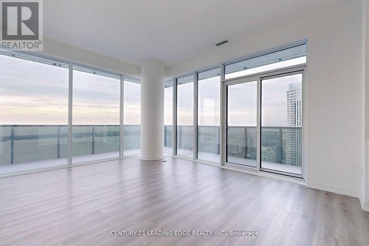 Property Photo:  138 Downes Street 5909  ON M5E 0E4 