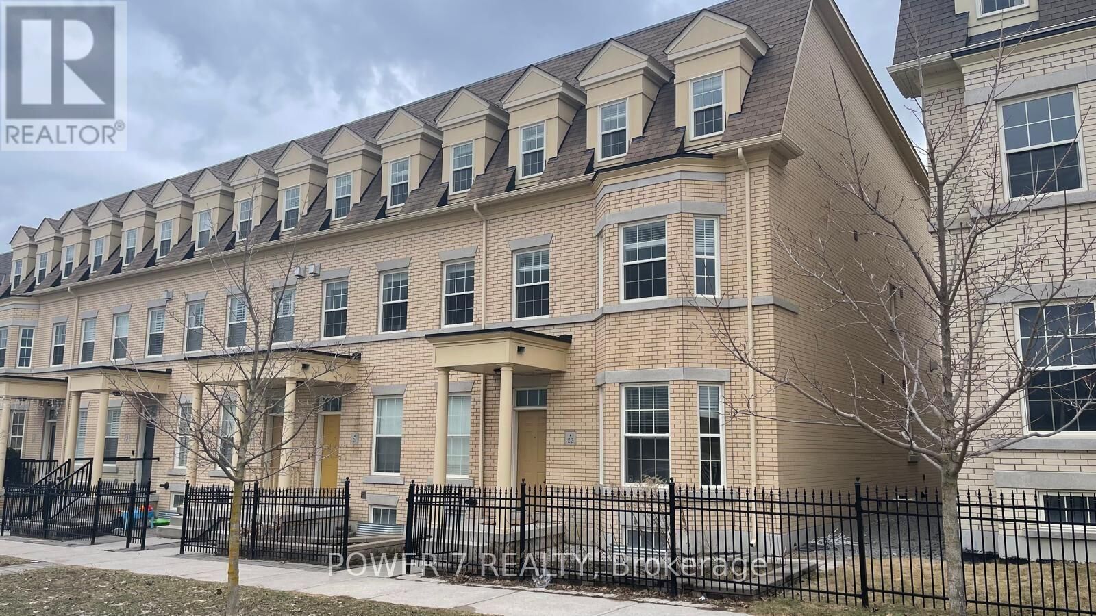 Property Photo:  23 Donald Buttress Boulevard East Lower  ON L6C 0J8 