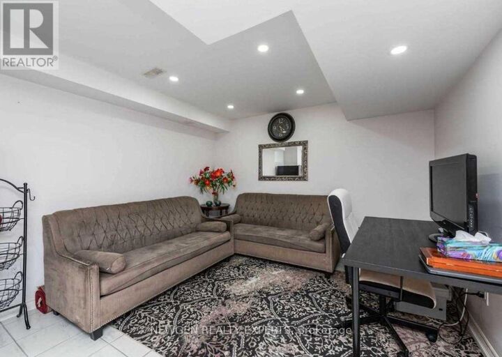Property Photo:  24 Thornapple (Basement) Street  ON L6R 3X2 