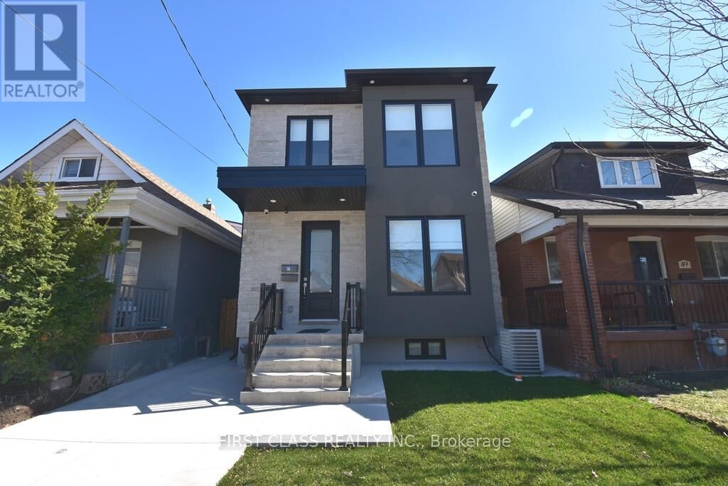 Property Photo: 51 Craydon Avenue 4 ON M6M 2C8