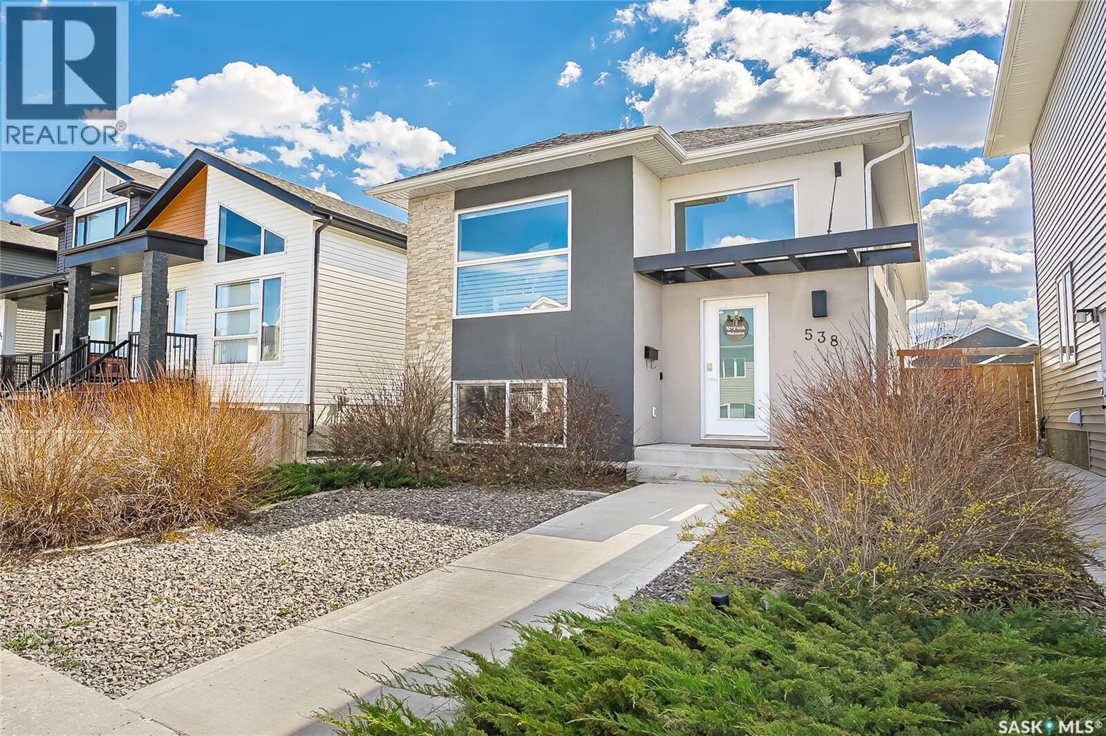 Property Photo: 538 Fast Way SK S7W 0W9