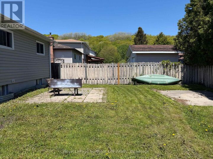 Property Photo: 19 Belleview Crescent ON P1B 8V2