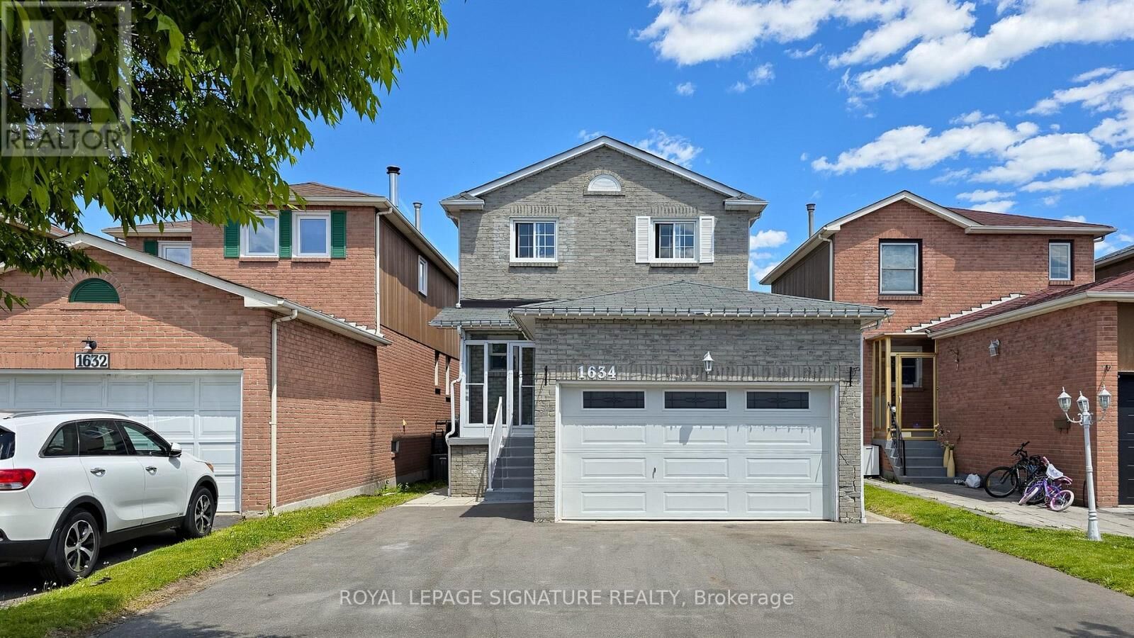 Property Photo:  1634 Fairfield Crescent Main  ON L1V 6H1 