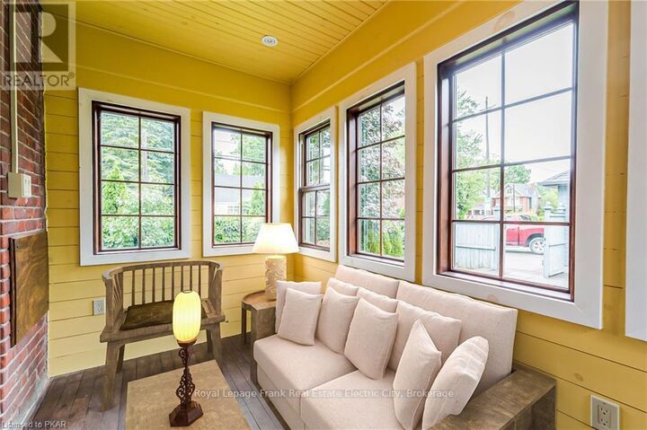 Property Photo: 601 Homewood Avenue ON K9J 4V4