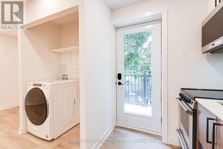 Property Photo:  50 William Cragg Drive B  ON M3M 1V1 