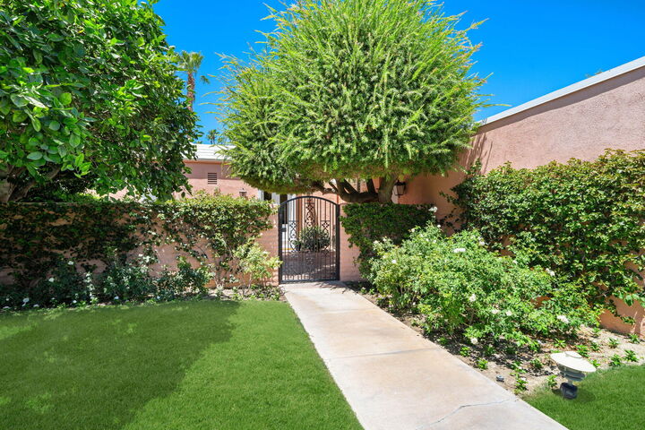 Property Photo:  47035 Marrakesh Drive  CA 92260 