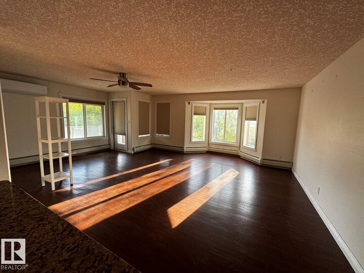 Property Photo: 10235 116 Street NW 301 AB T5K 1W3
