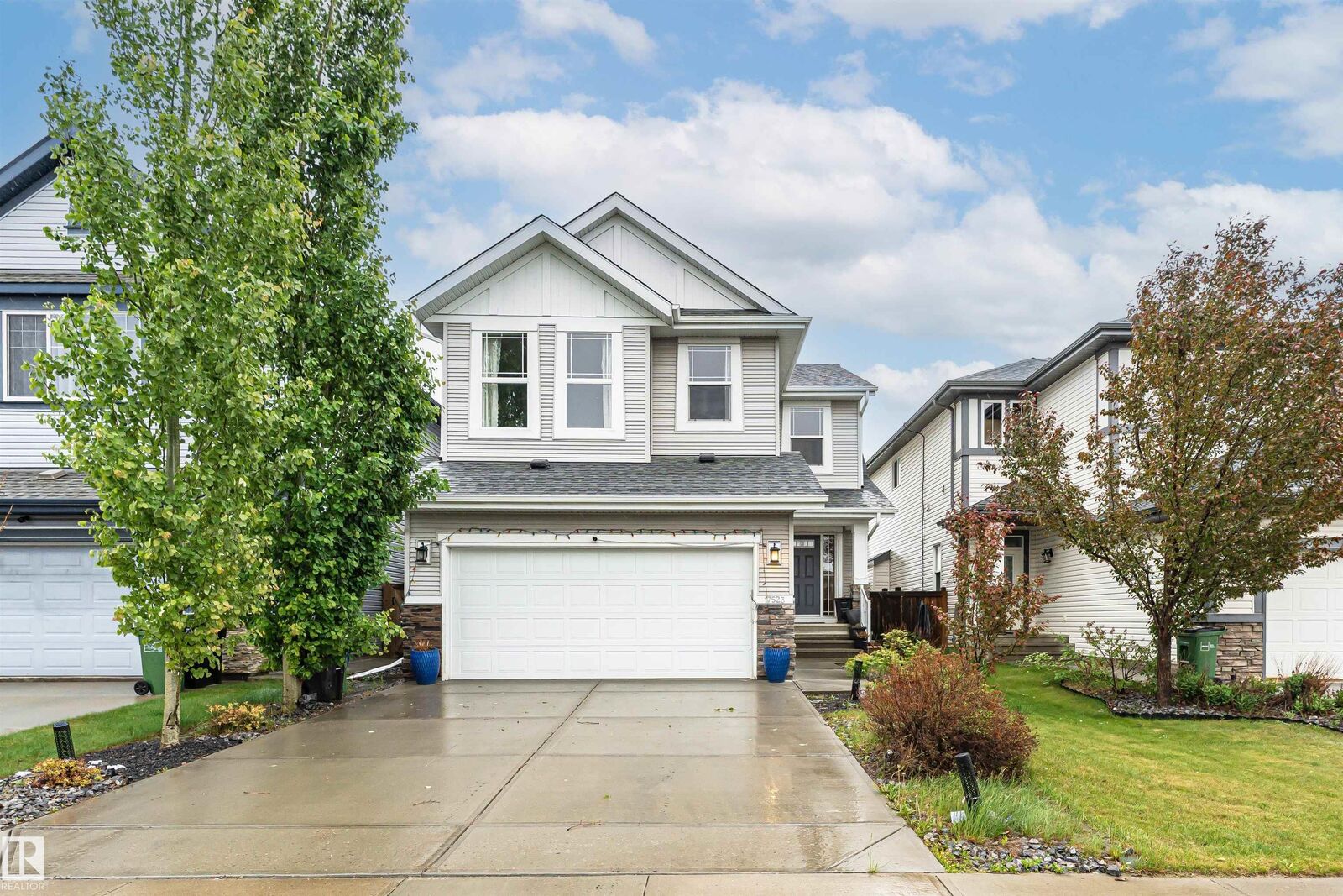 Property Photo: 17523 56 Street NW AB T5Y 0T6