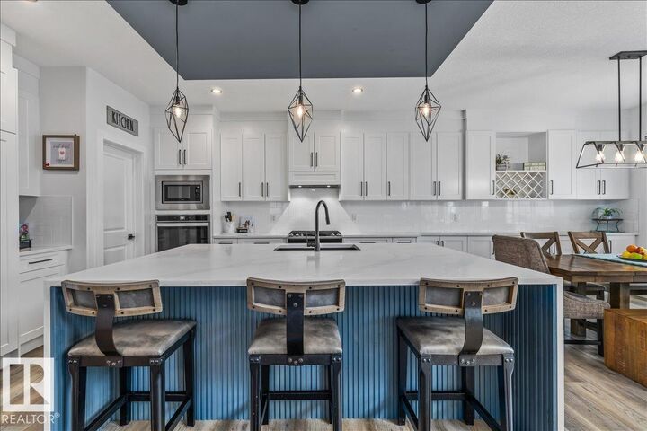 Property Photo: 4 Dalquist Bay AB T9E 0N4