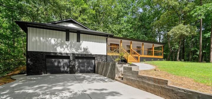 Property Photo:  2513 N Carroll Court  GA 30180 